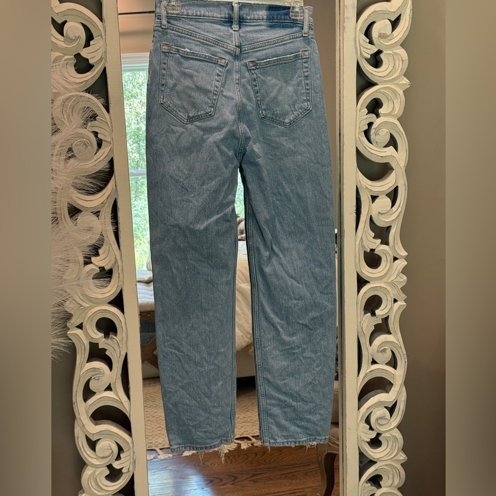 Women’s ABERCROMBIE & FITCH The Dad Jean- High Rise Crossover. Size 0 Short - Picture 9 of 9